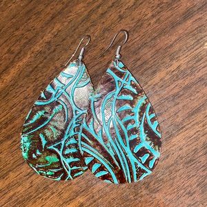 Leather earrings